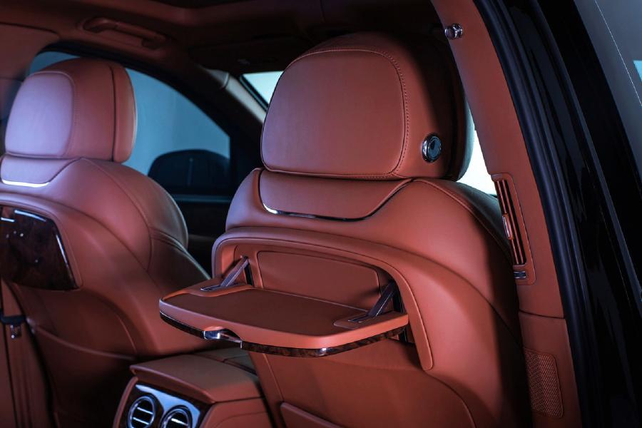 Интерьер Bentley Bentayga by Inkas 2019 года  (фото 7 из 20)